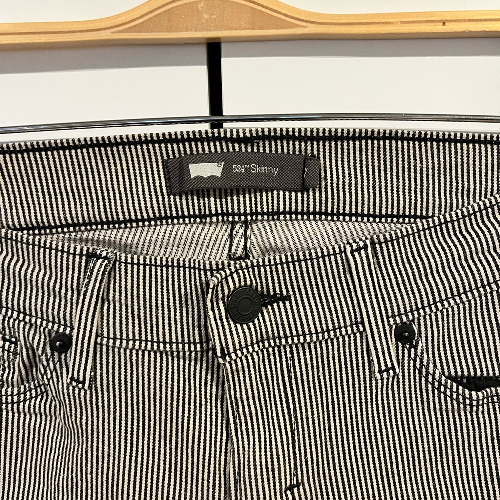 LEVI’S pants - Picture 4 of 4